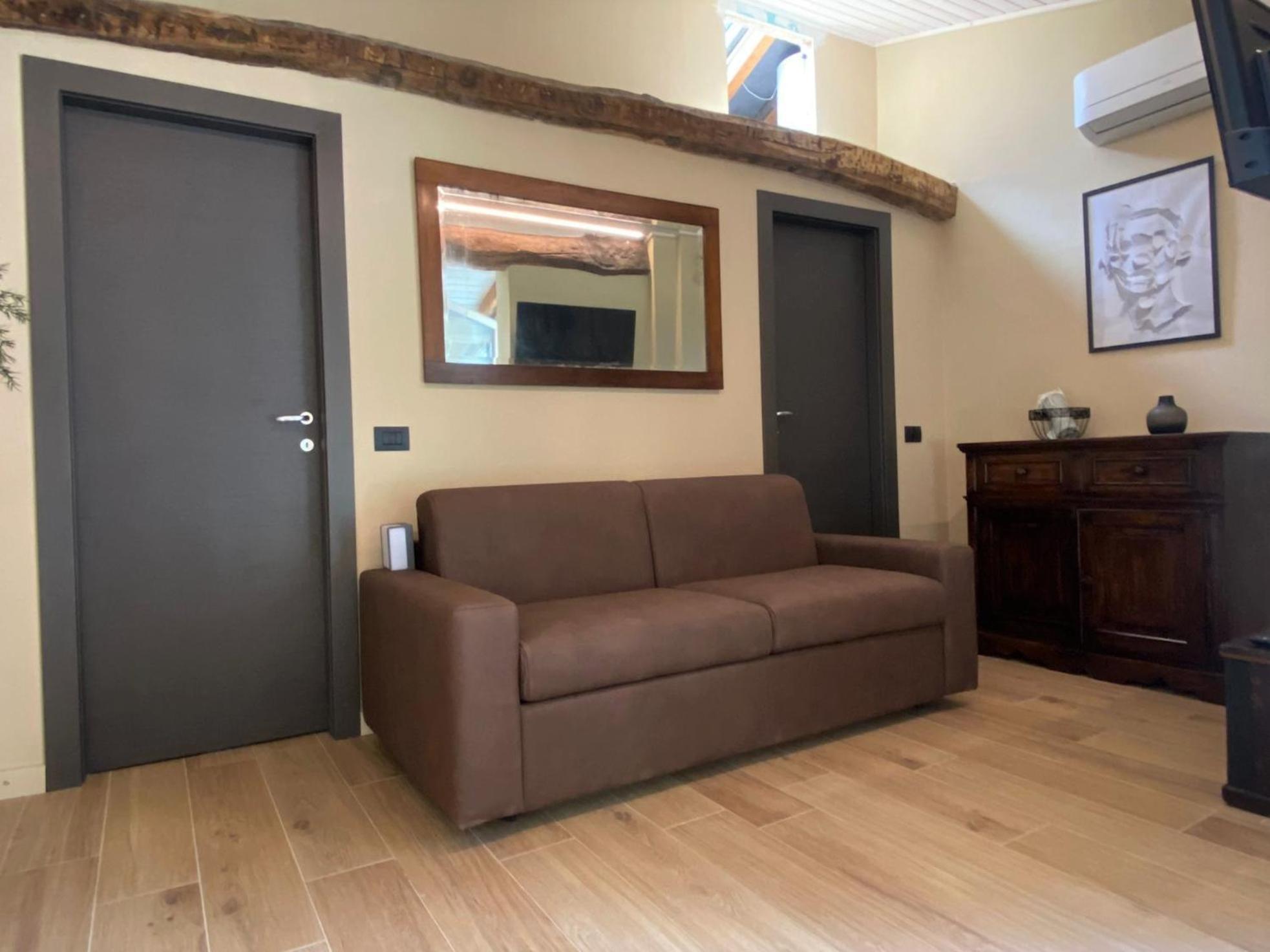 Argegno'S River - Central Apartment Lake View 客房 照片